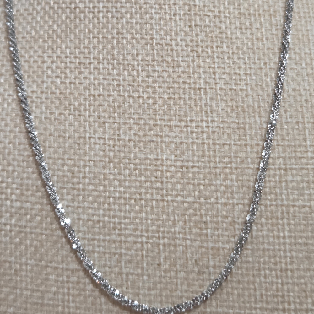 Elegant Silver Necklace